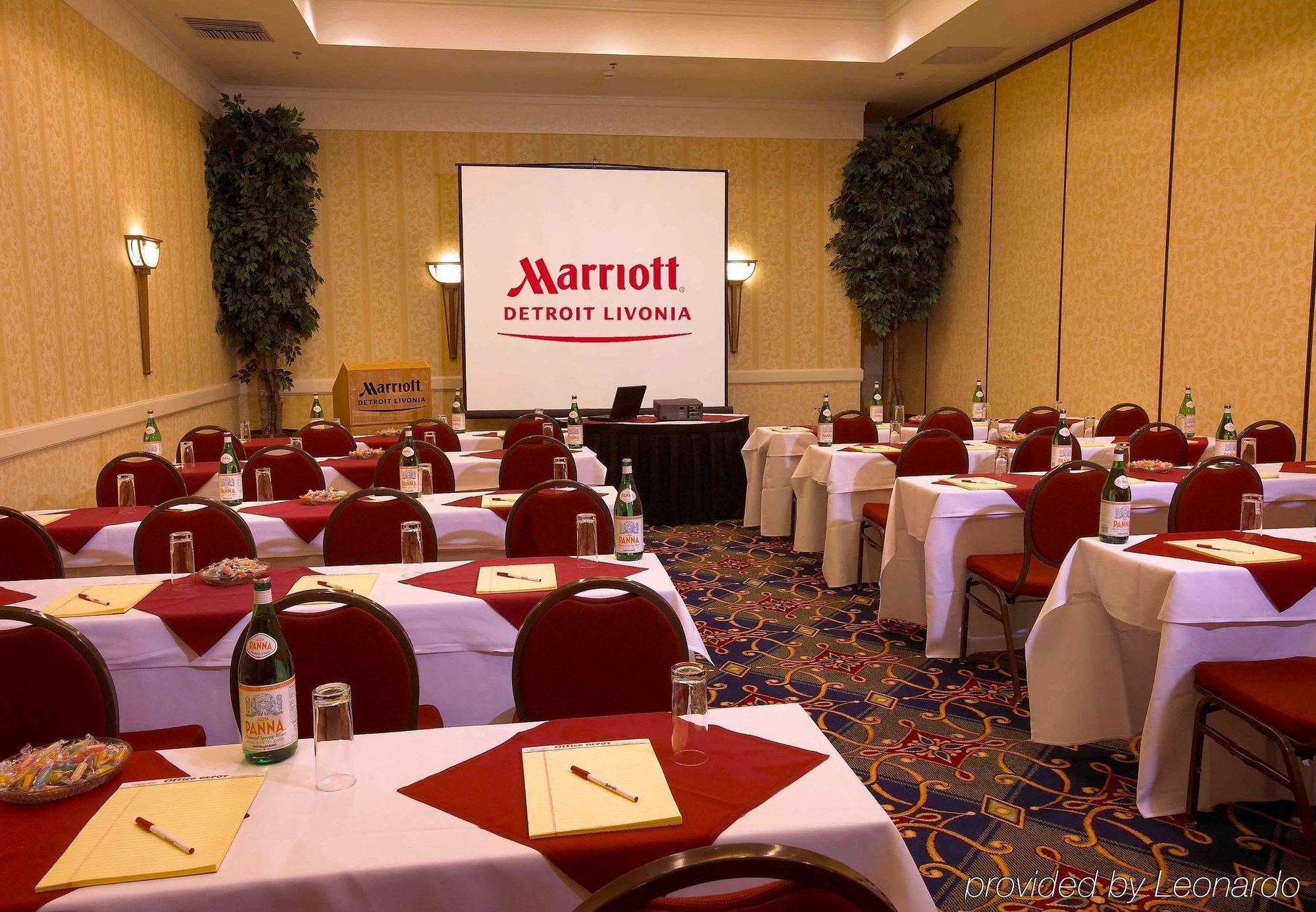 Отель Detroit Marriott Ливония Экстерьер фото